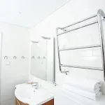 Apartment Center