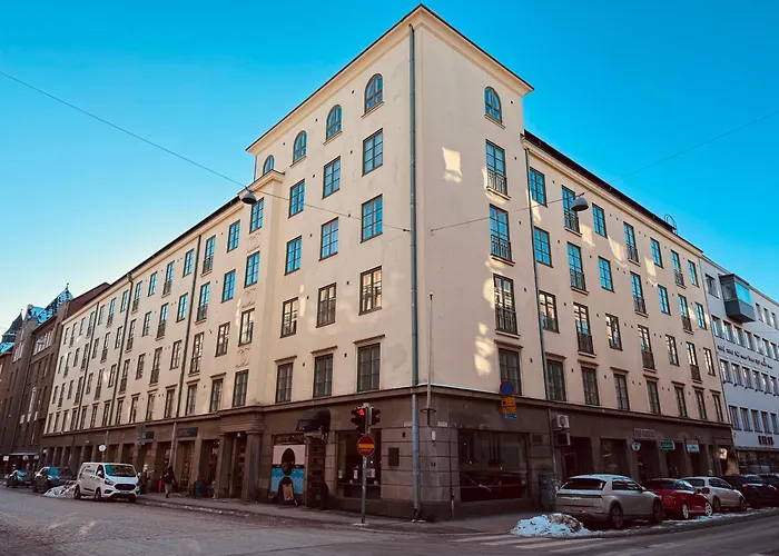 Center *
